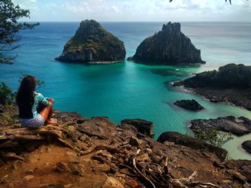mirante da baia dos porcos noronha dois irmaos