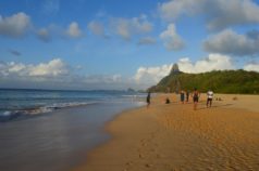 praia cacimba do padre noronha
